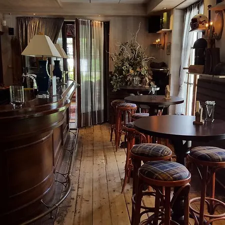 Hotel Chalet Sur Lesse 3*