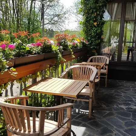 Chalet Sur Lesse Maissin